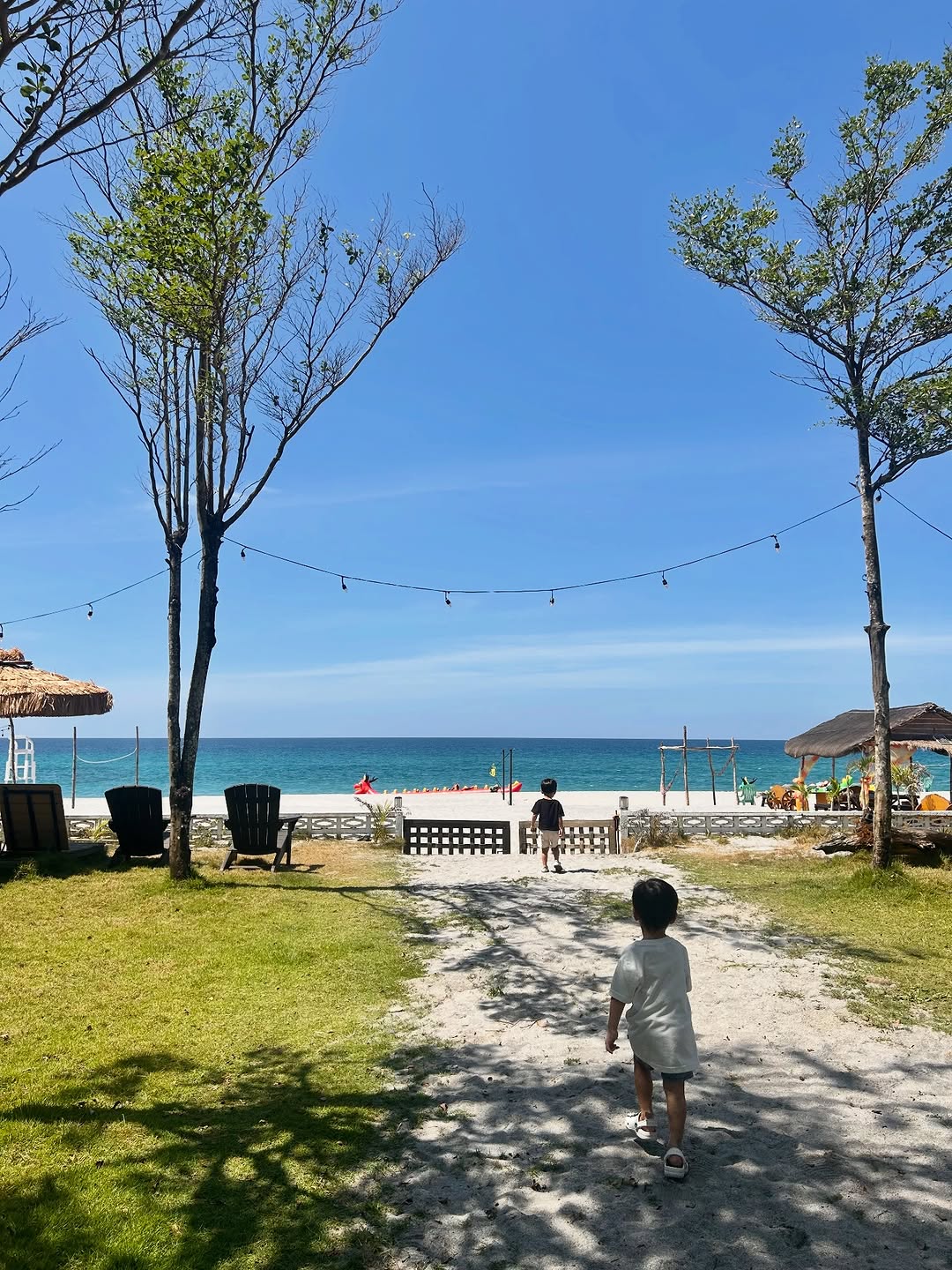 Beachfront view at Tubi Haus